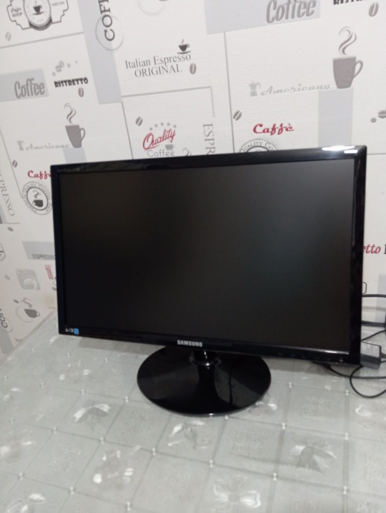 Продам монитор Samsung