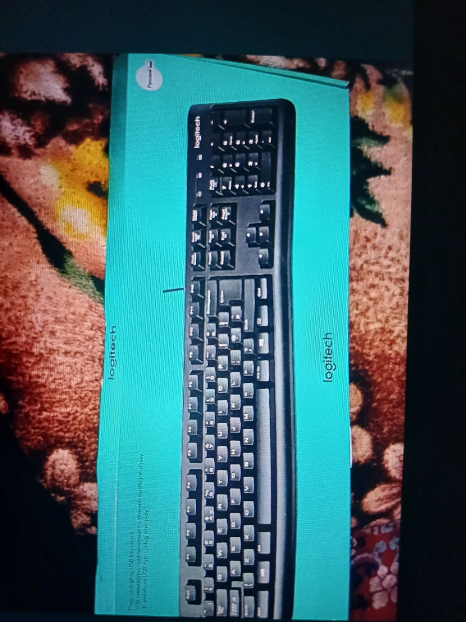 Продам новую клавиатуру Logitech для компьютера.