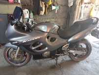 Suzuki GSX 600f.