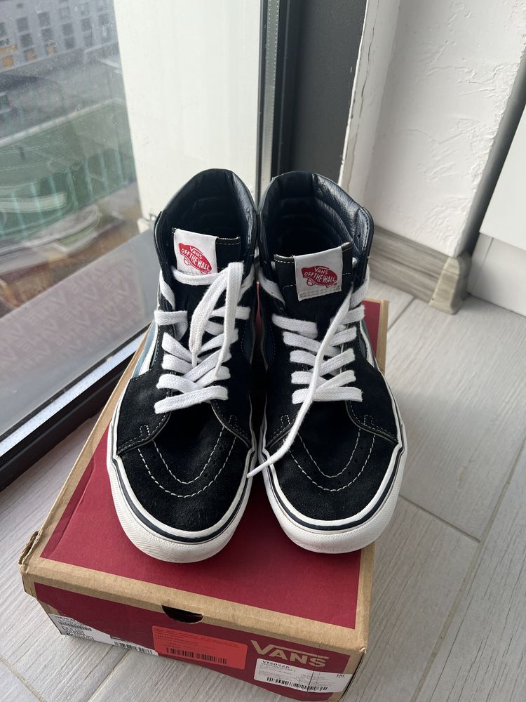 КЕДЫ VANS! Унисекс, продаю дешево, 100% оригинал! Хорошее состояние