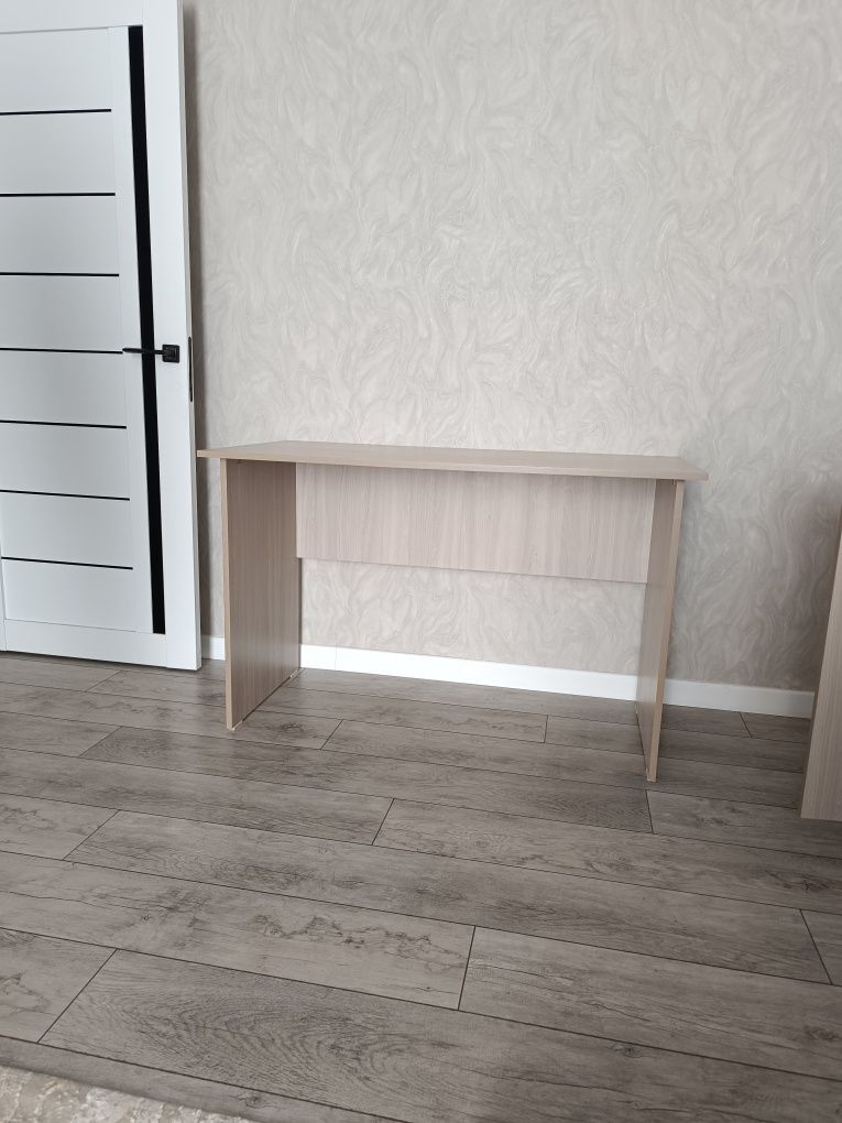 Продам столы офисные новые