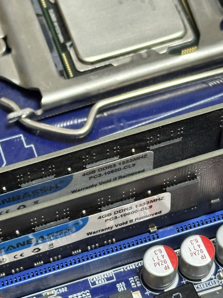 Комплект ( p55mx / h55mx | xeon x3470 | ddr3 2x4gb 1333mhz )
