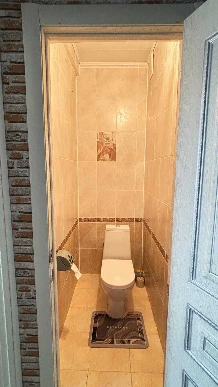 Продаётся 3 ком квартира мкр ЖЕНИС