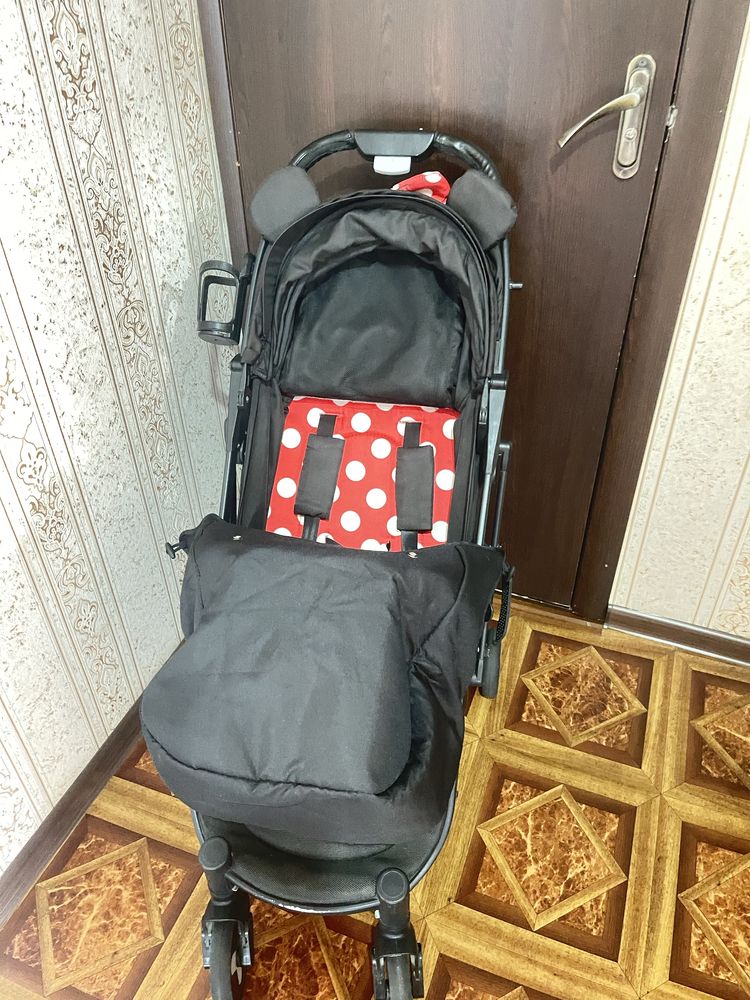 Коляска детская чистый