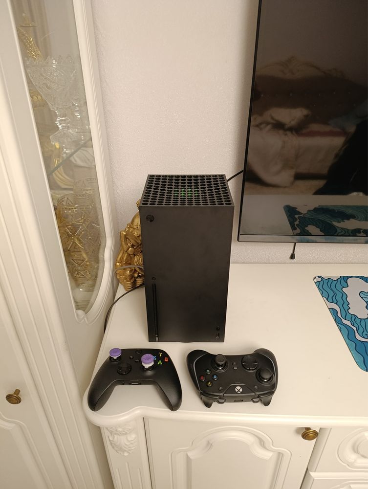 Продам Xbox Series X