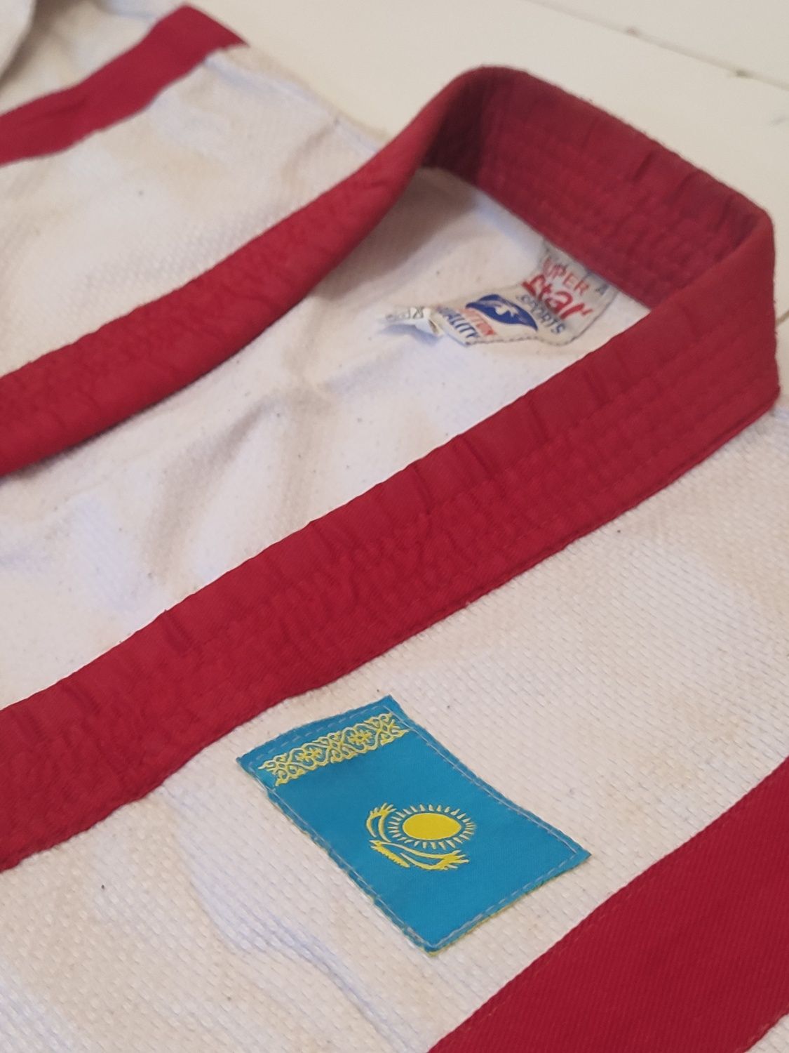 Продам қазақ күрес кимоно (без пояса)