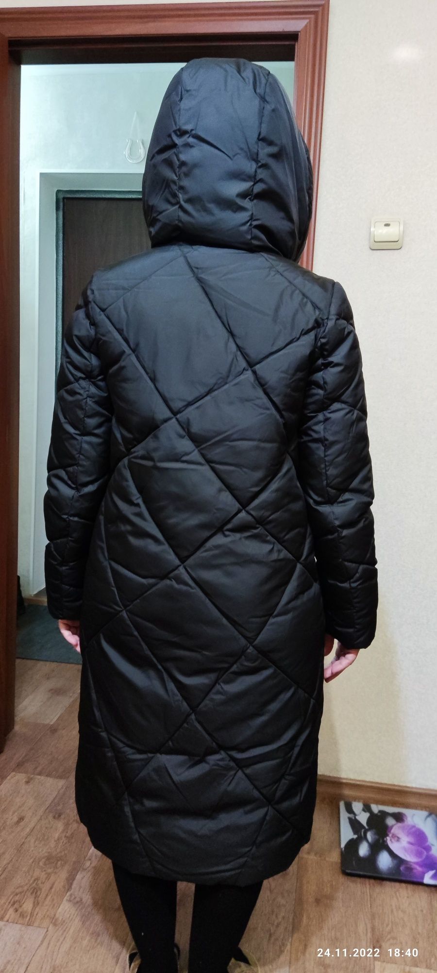 Продам пуховик..(новый)