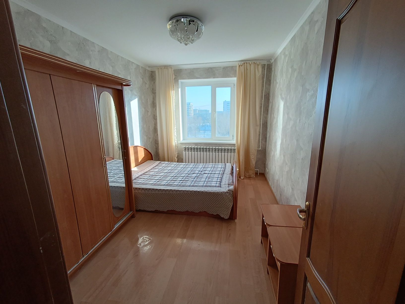 Сдам 3- комн. квартиру в центре, за тд Камила 5 А мкрн.