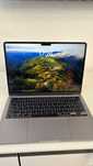 Apple MacBook Air 2022 (M2, 13.6”, 16GB RAM, 256GB SSD) + гарантия