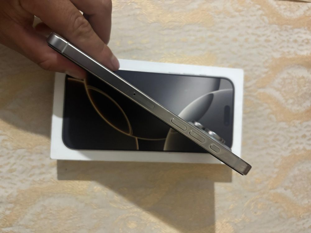 Iphone 16 pro max 256 gb titanum