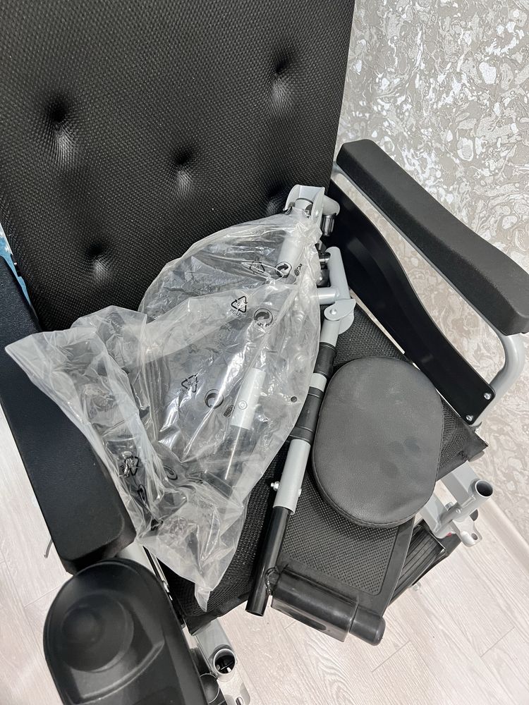 Продам инвалидную электронную коляску