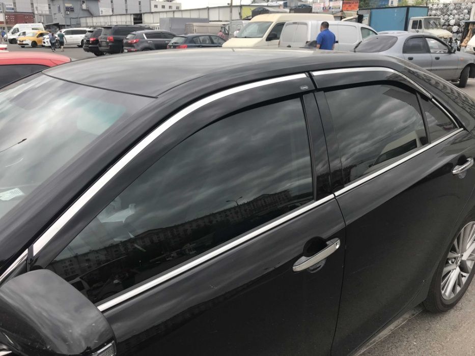 Дефлекторы окон с хромом Toyota Camry 50/55 с 2011 по 2017