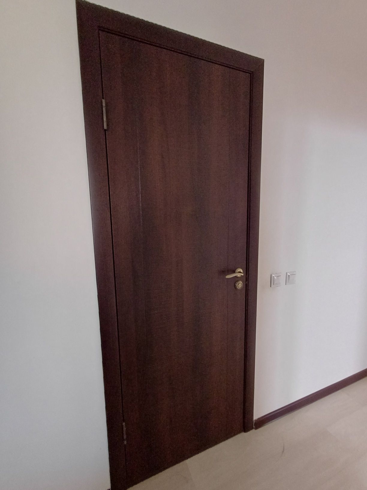 Продам двери межкомнатные 200×80