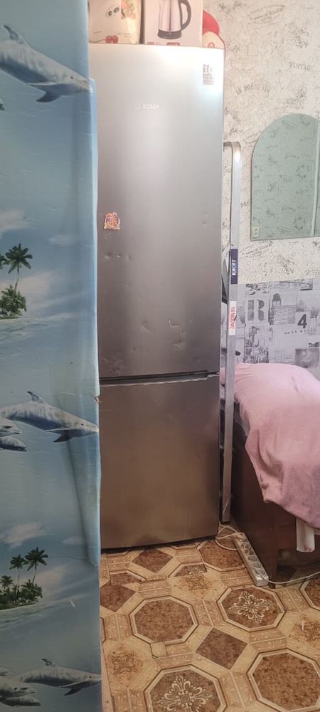 В продаже холодильник