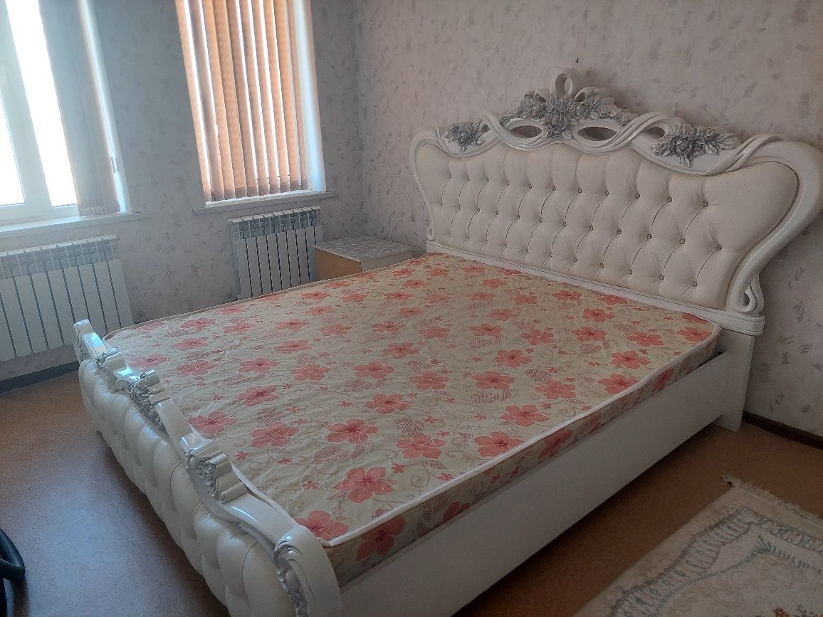 Спальный кроват сатылады 2 штук