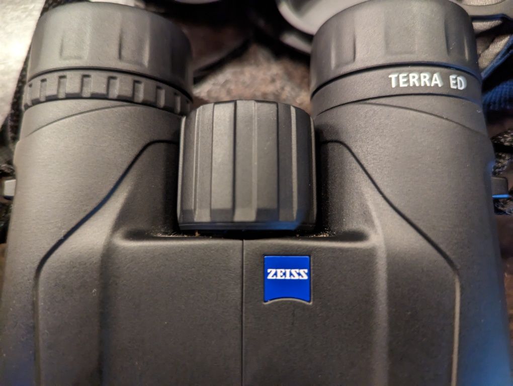 Бинокль Zeiss Terra Ed 10*42