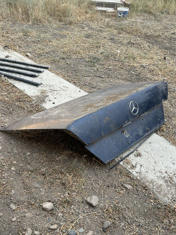 Продаю двери полный
