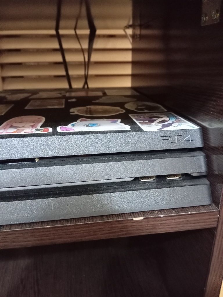 PS4 PRO 1 terabait