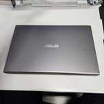 Ноутбук asus, 256гб, 8гб озу в отличном состоянии