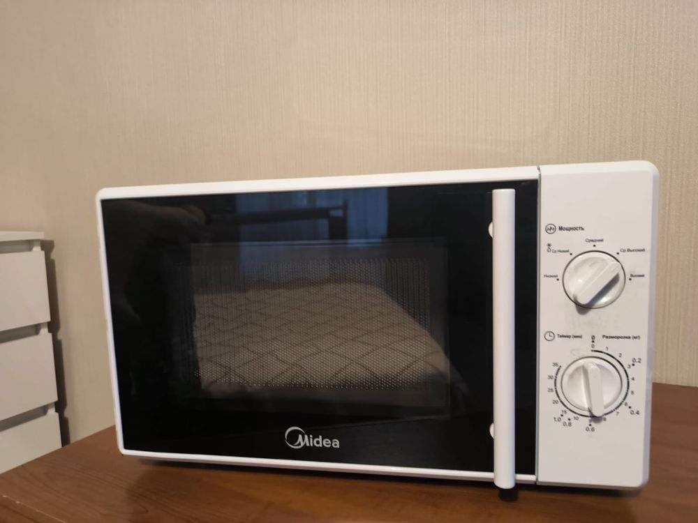 Микроволновка Midea новая