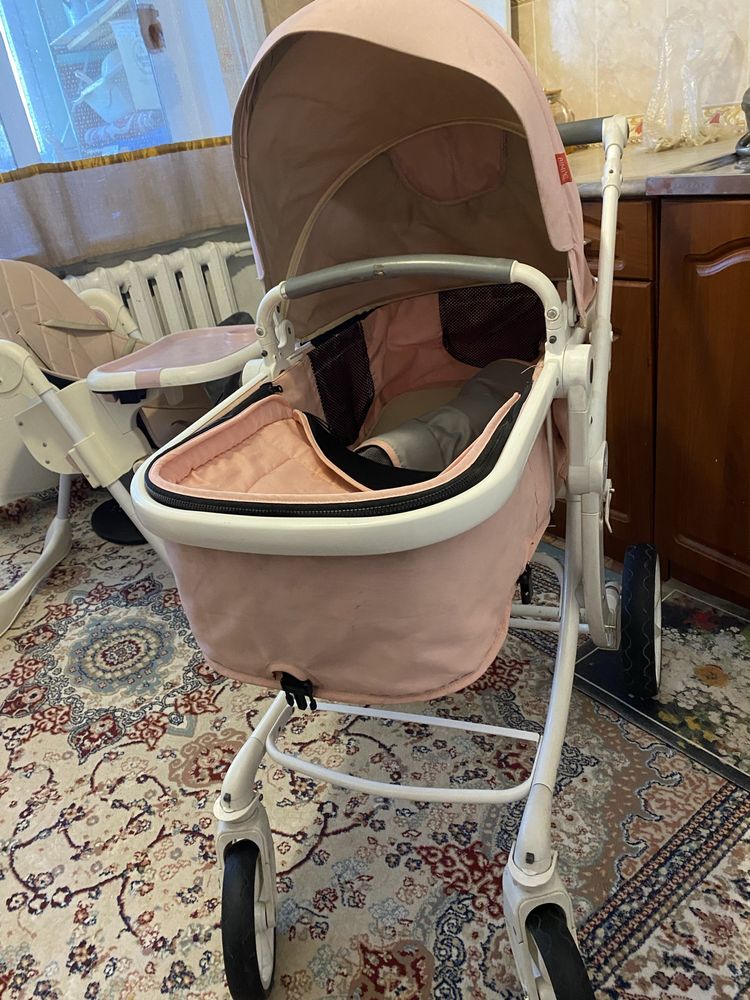 Продам коляску срочна