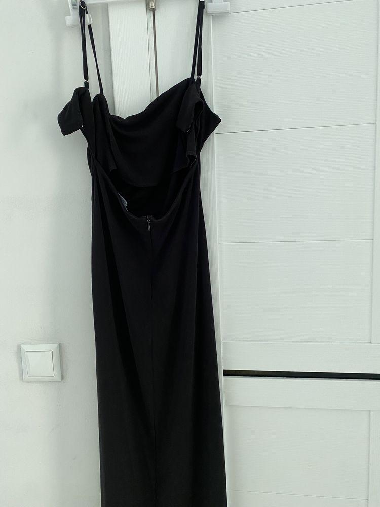 Длинное платье с вырезом Zara XS