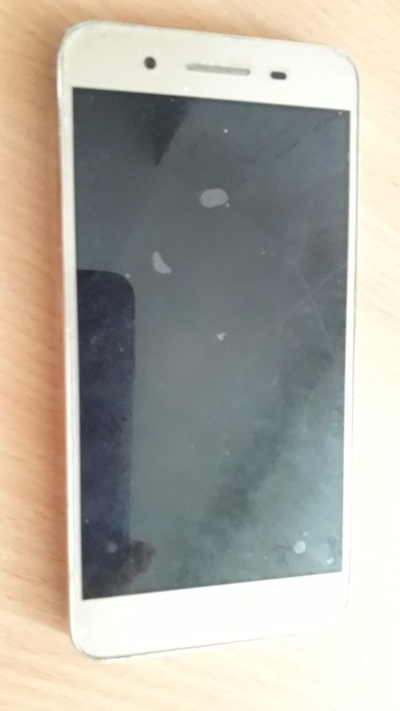 Продам на запчасти Хуавей GR 3