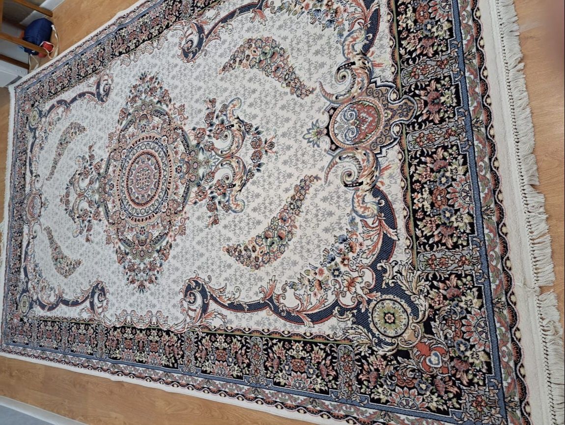 Кілем сатылады, жағдайы жақсы