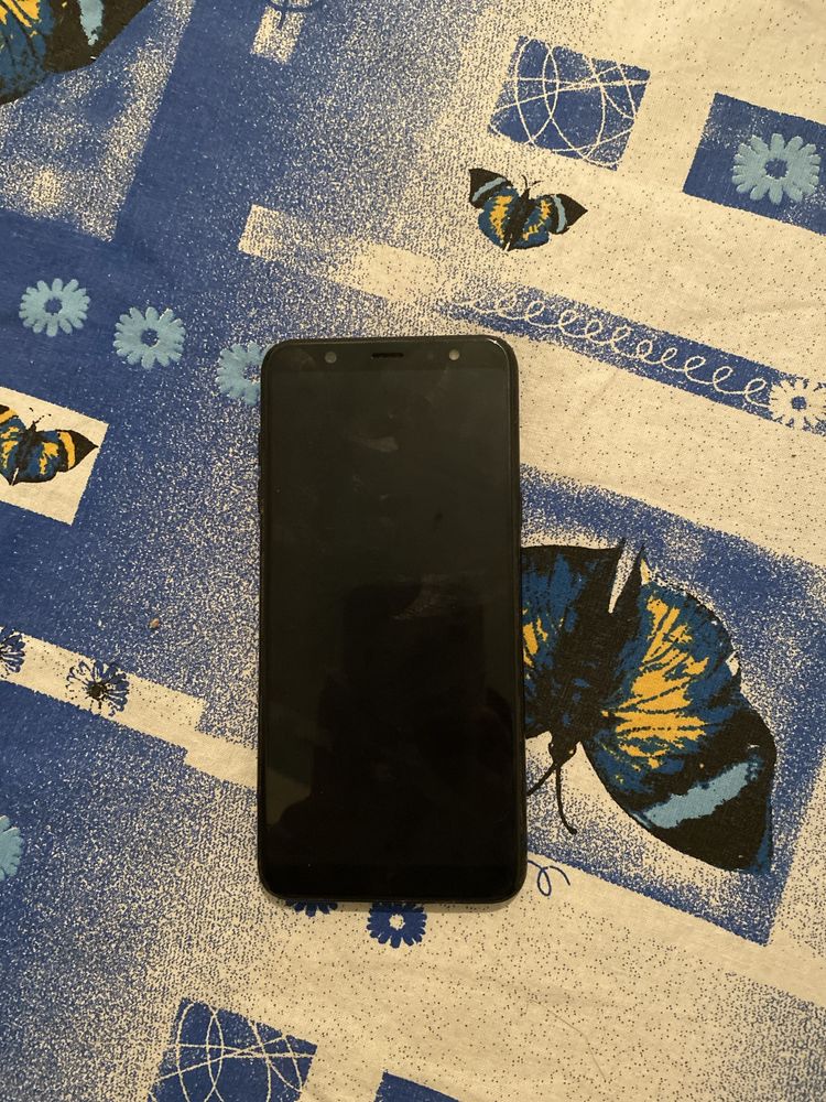 Самсунг а6+