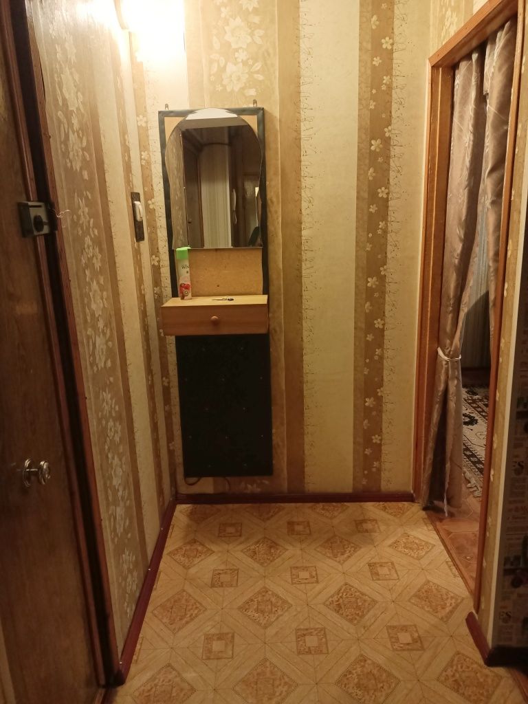 Сдаю посуточно 1-ком.квартиру в 7 мкр 18 доме на ночь и по часам.
