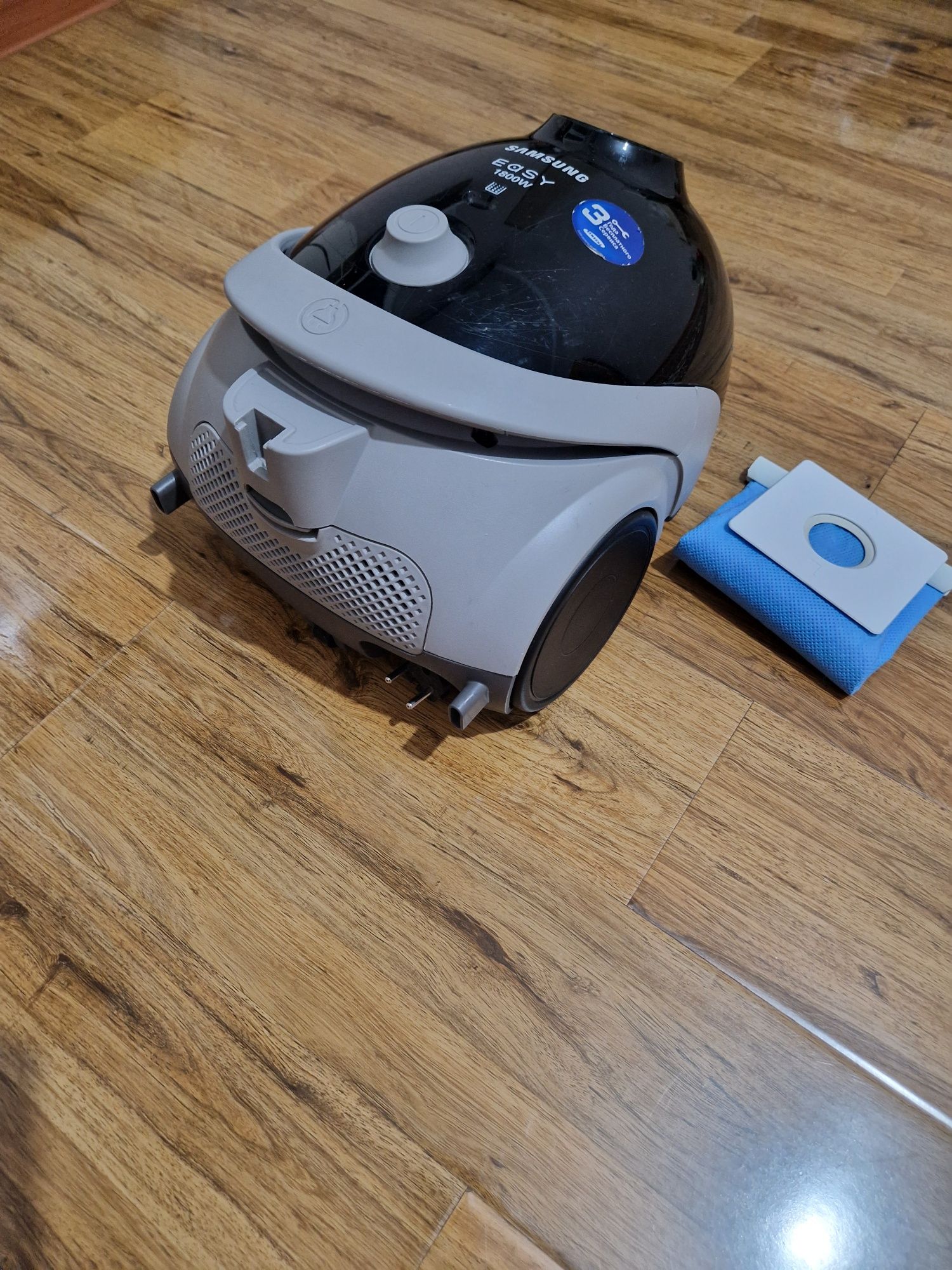 Пылесос Samsung easy 1800w