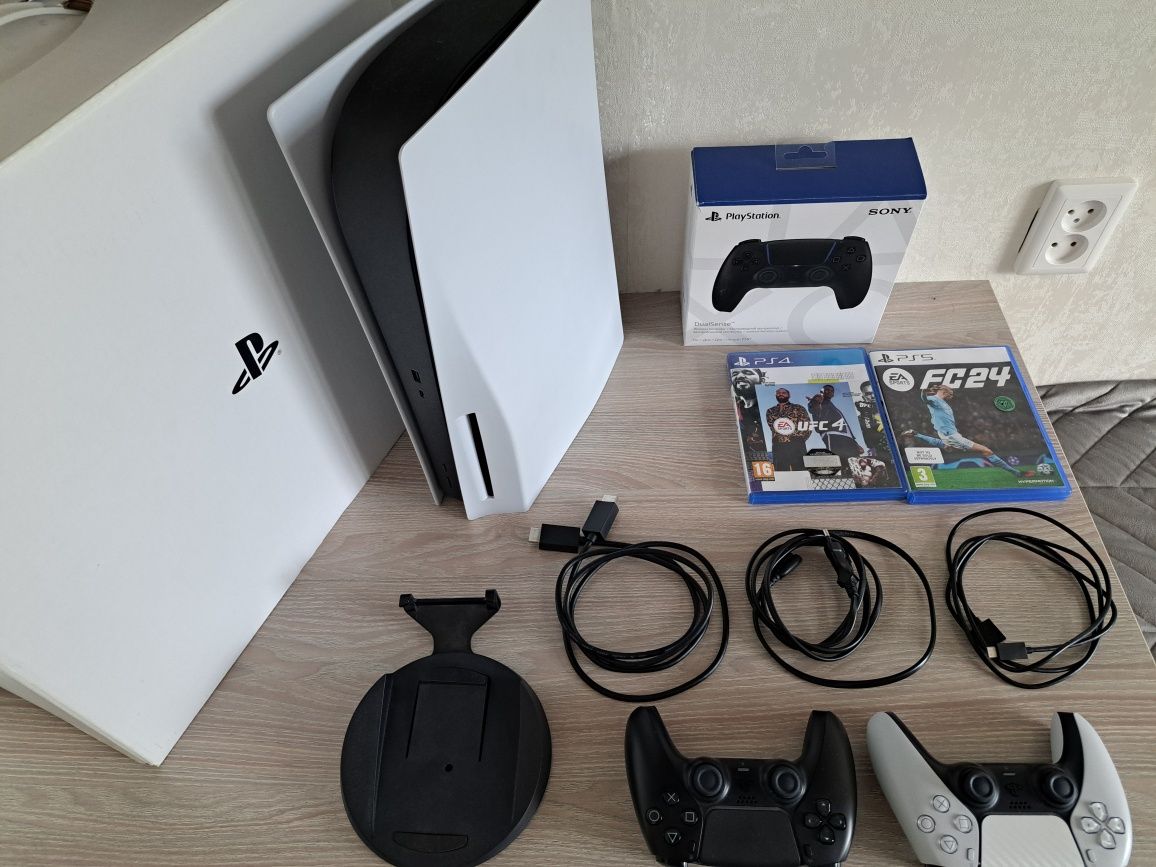 Продам Play Station 5