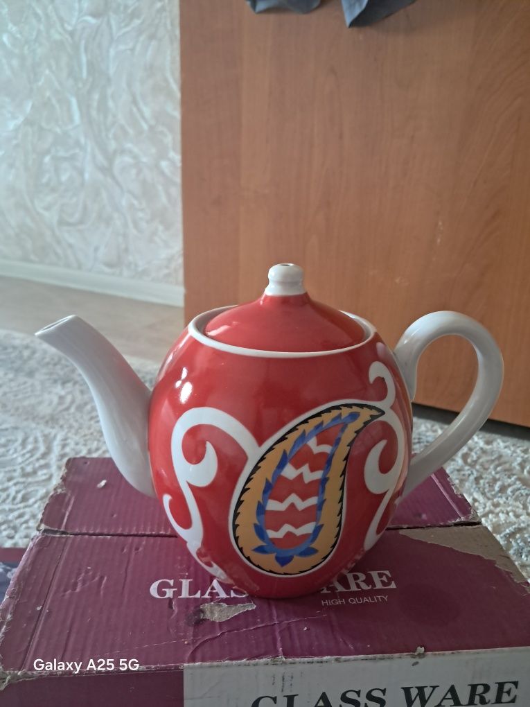 Продам новый чайник