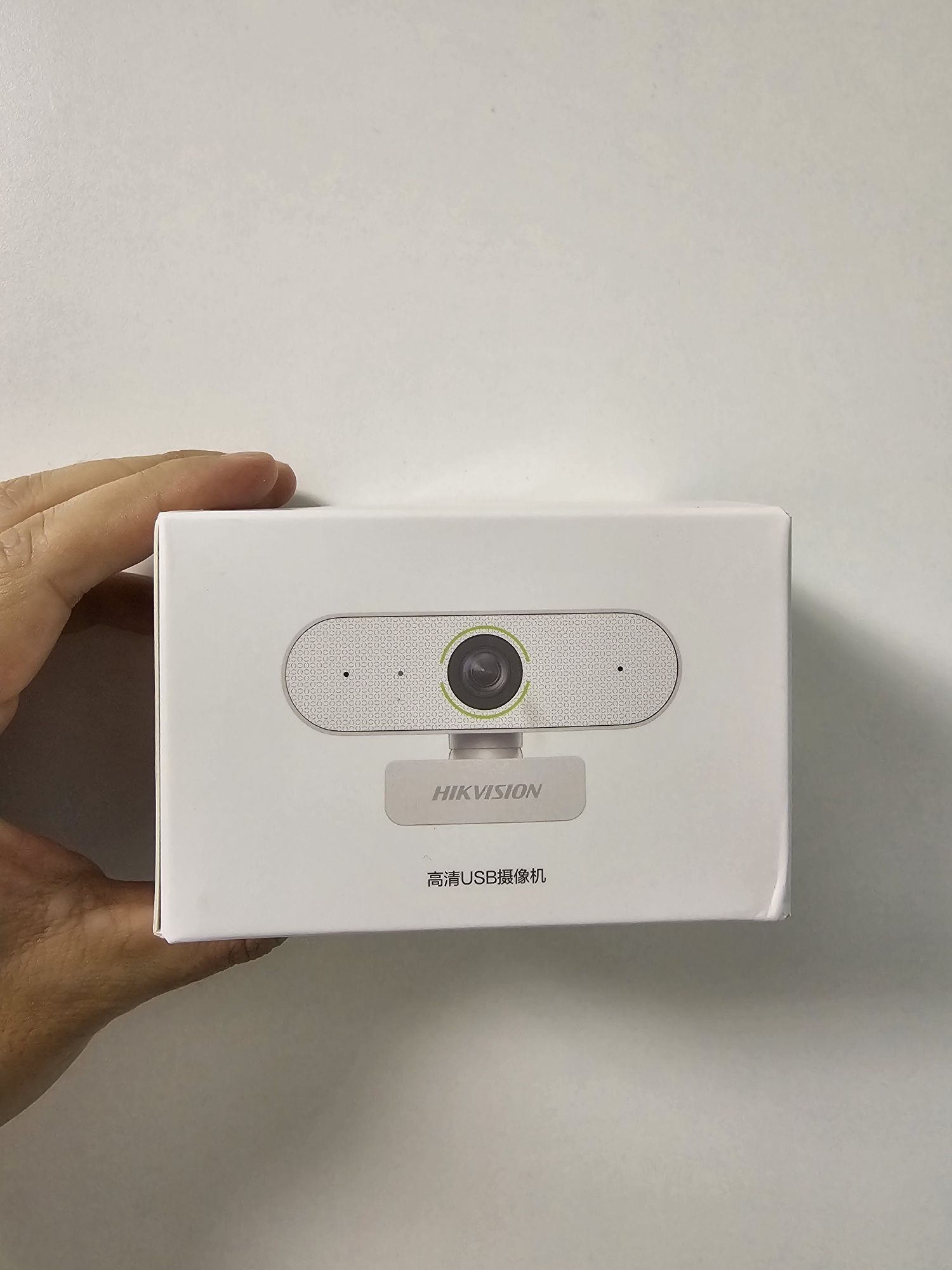 Продам Веб камера HikVision
