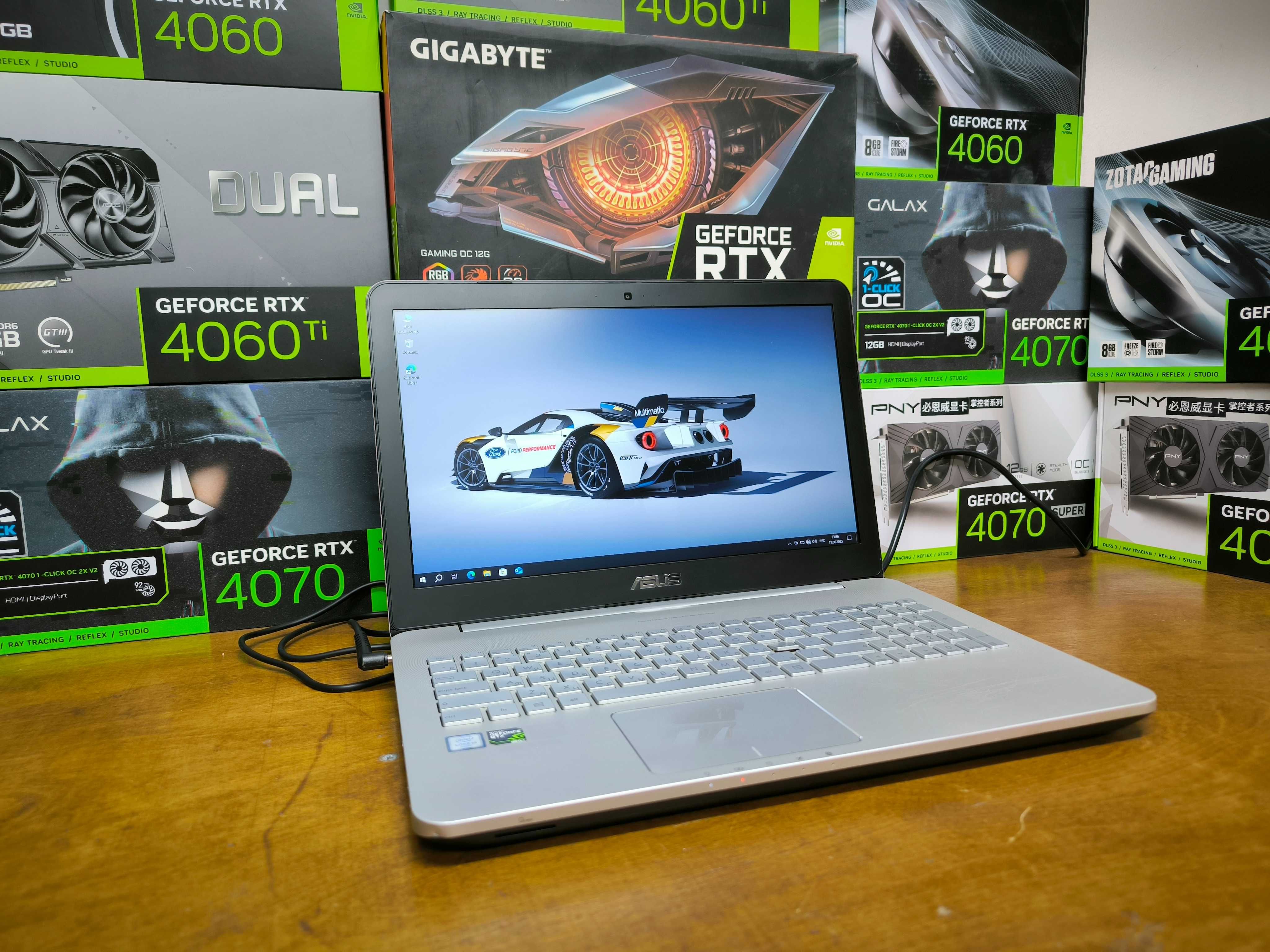 Модель: Asus N552V Intel i5-6300HQ (4/4 ядер, до 3.20GHz) готов к бою.