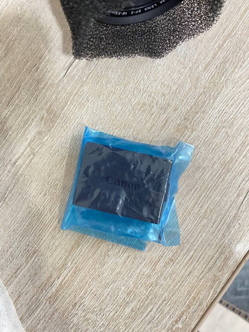 Продам Canon 1200D