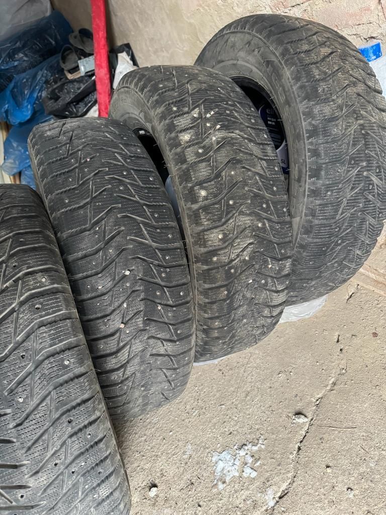 Продам зимнюю резину R17