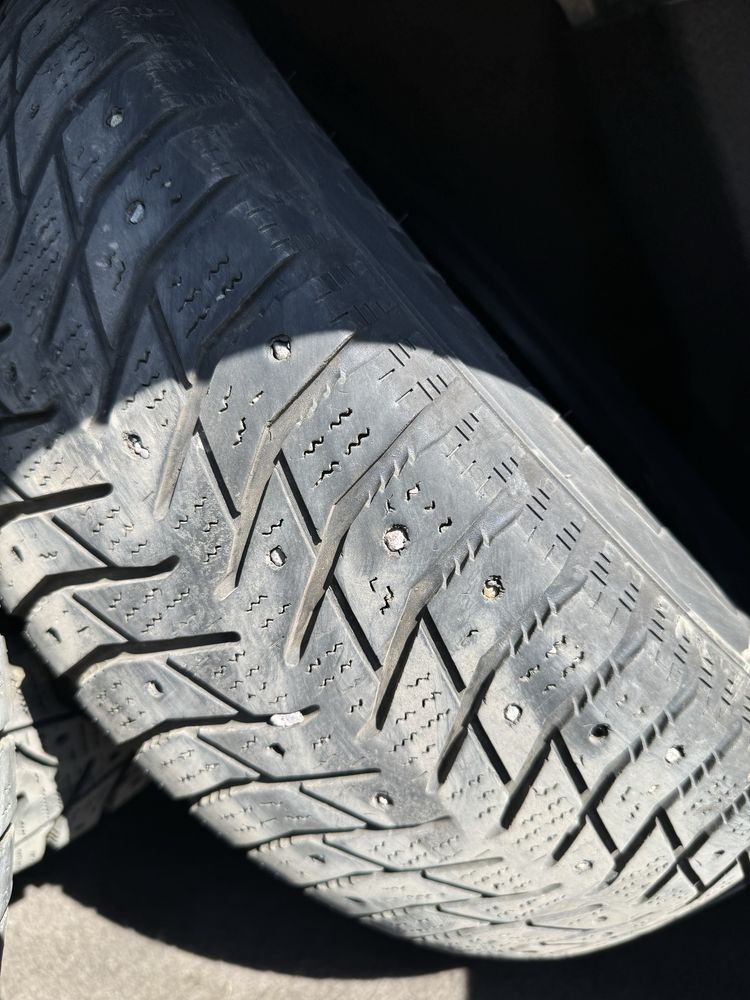 Продаю зимние шины 185/70 R14