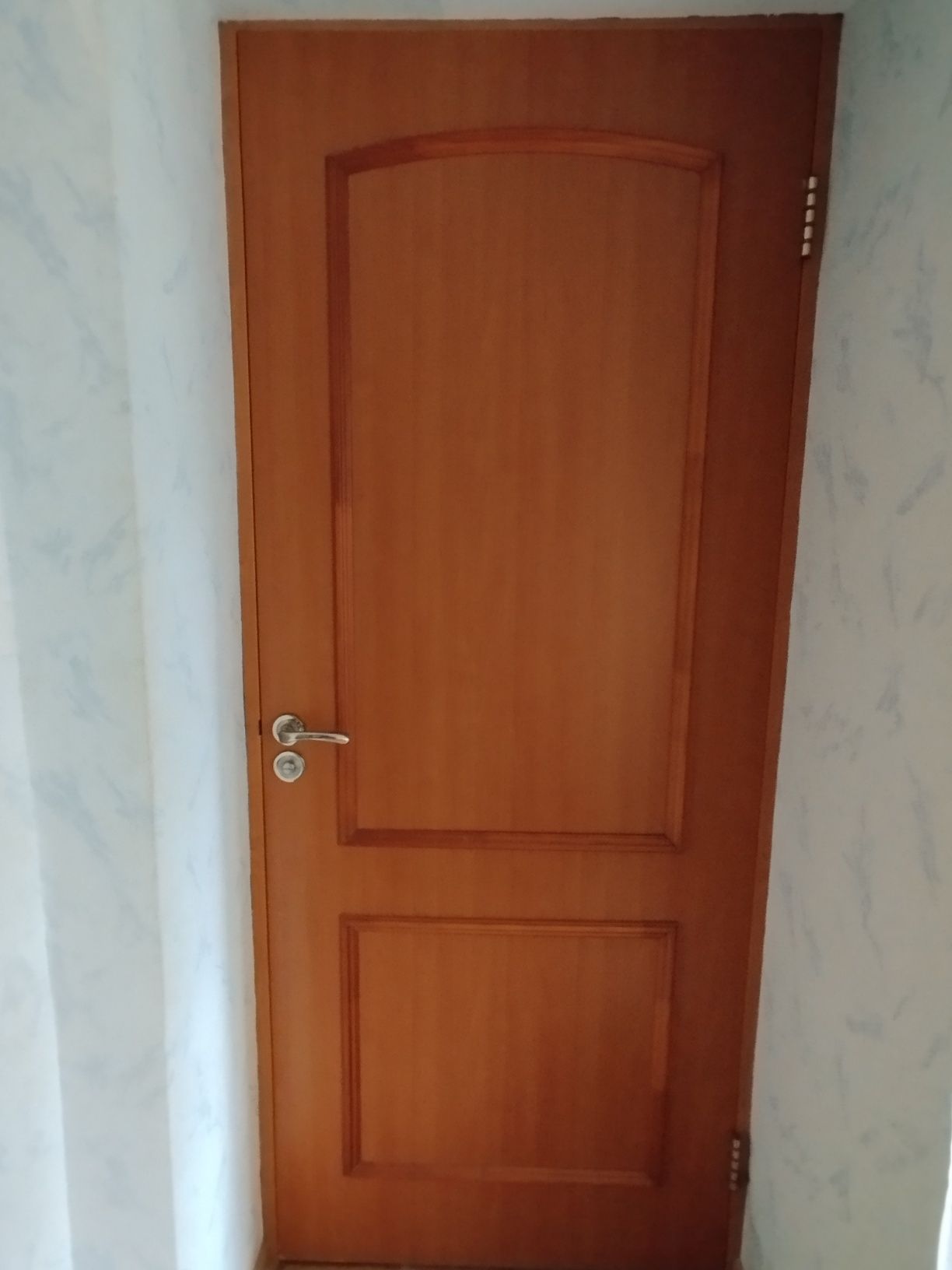 Алматы. Межкомнатные двери. 4 шт. Дерево