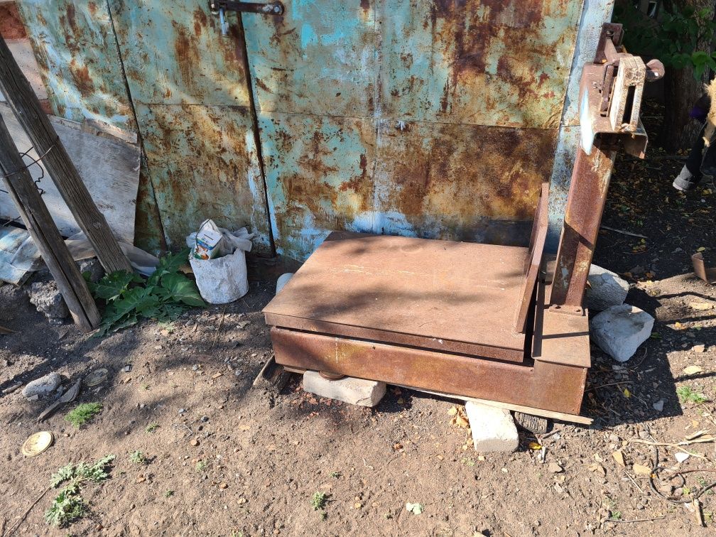 Продам тележки, водовозку дешево