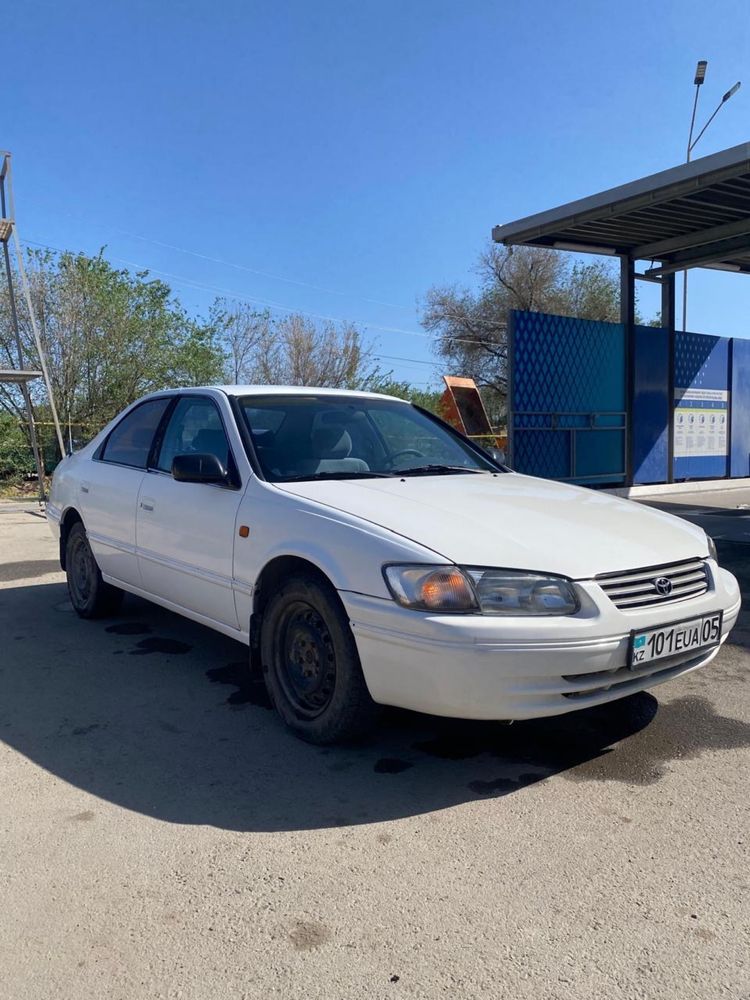 Toyota camry  20
