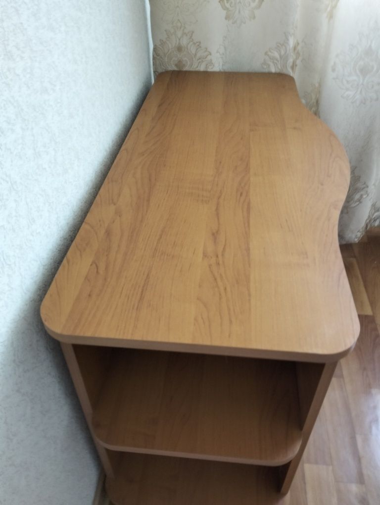 Продам тумбочку под телевизор