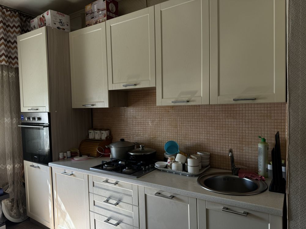 Продается Кухонный гарнитур