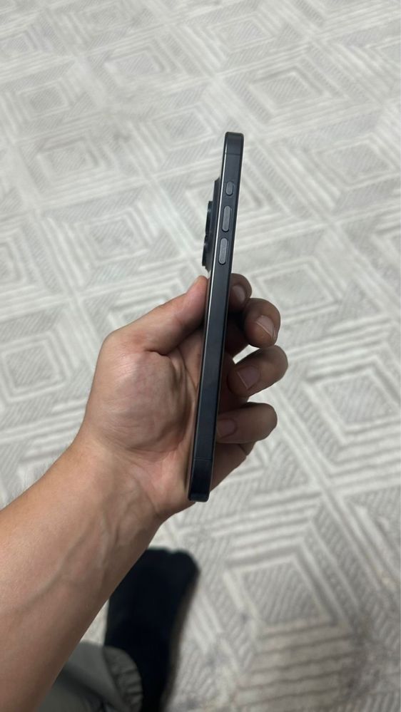 Срочно  продается Iphone 15 pro max 256gb / 92%  ESIM / с коробкой