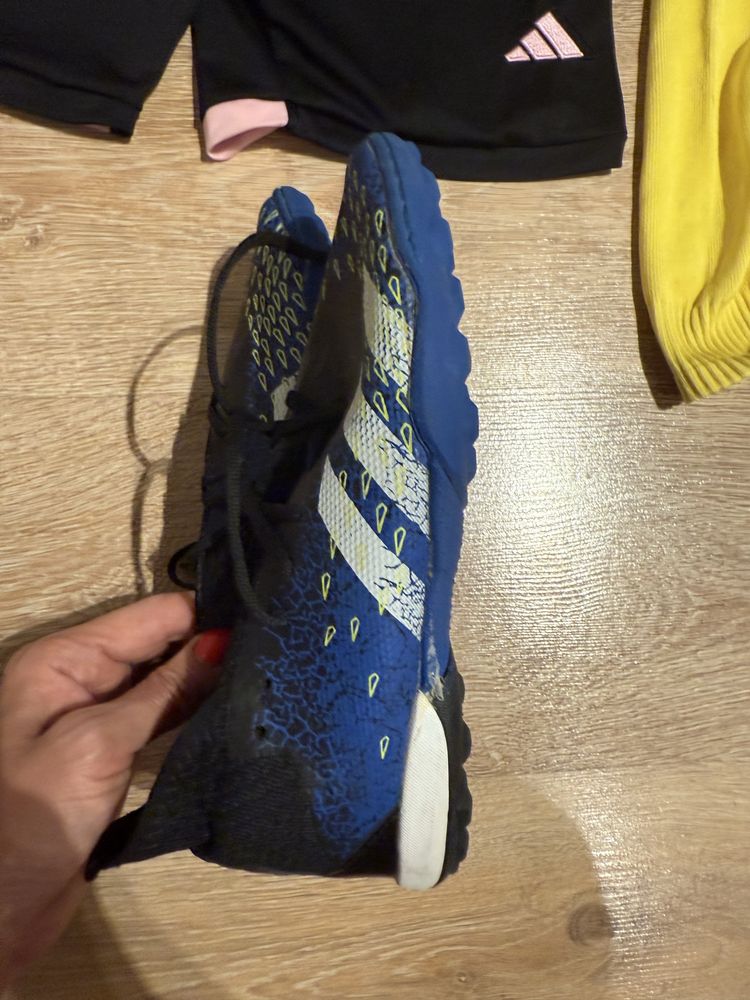 футбол: сороконожки adidas predator, шорты и гетры