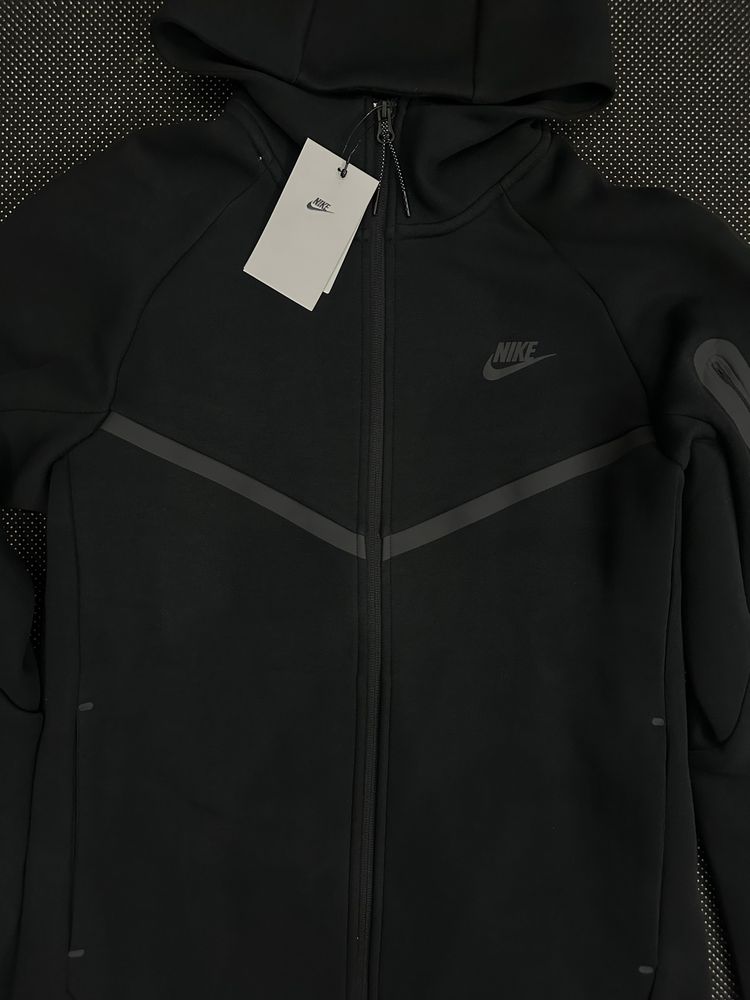 Nike Tech Full-Zip Windrunner Hoodie