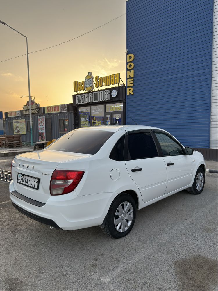 Lada granta fl в родном окрасе