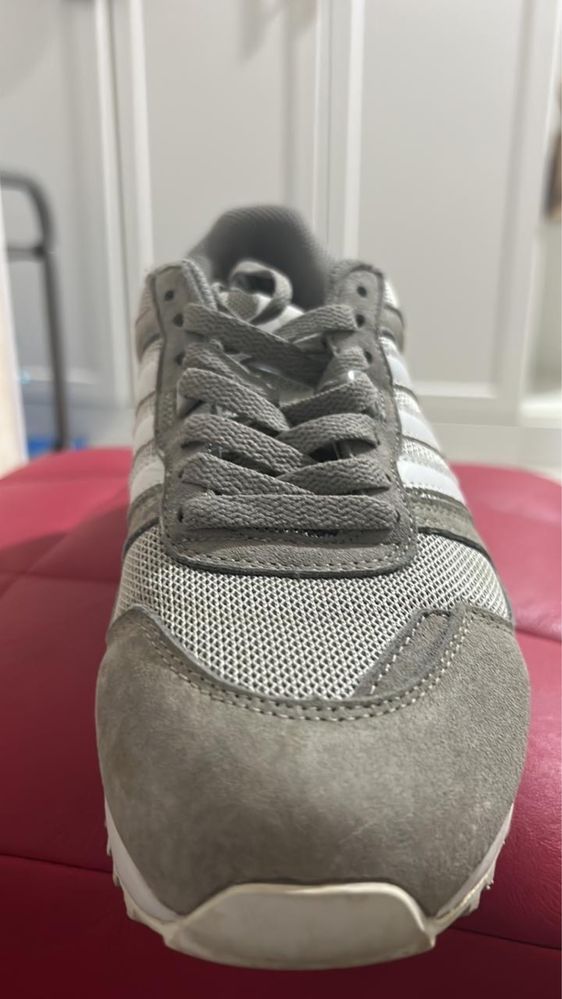 Продам кроссовки adidas ZX