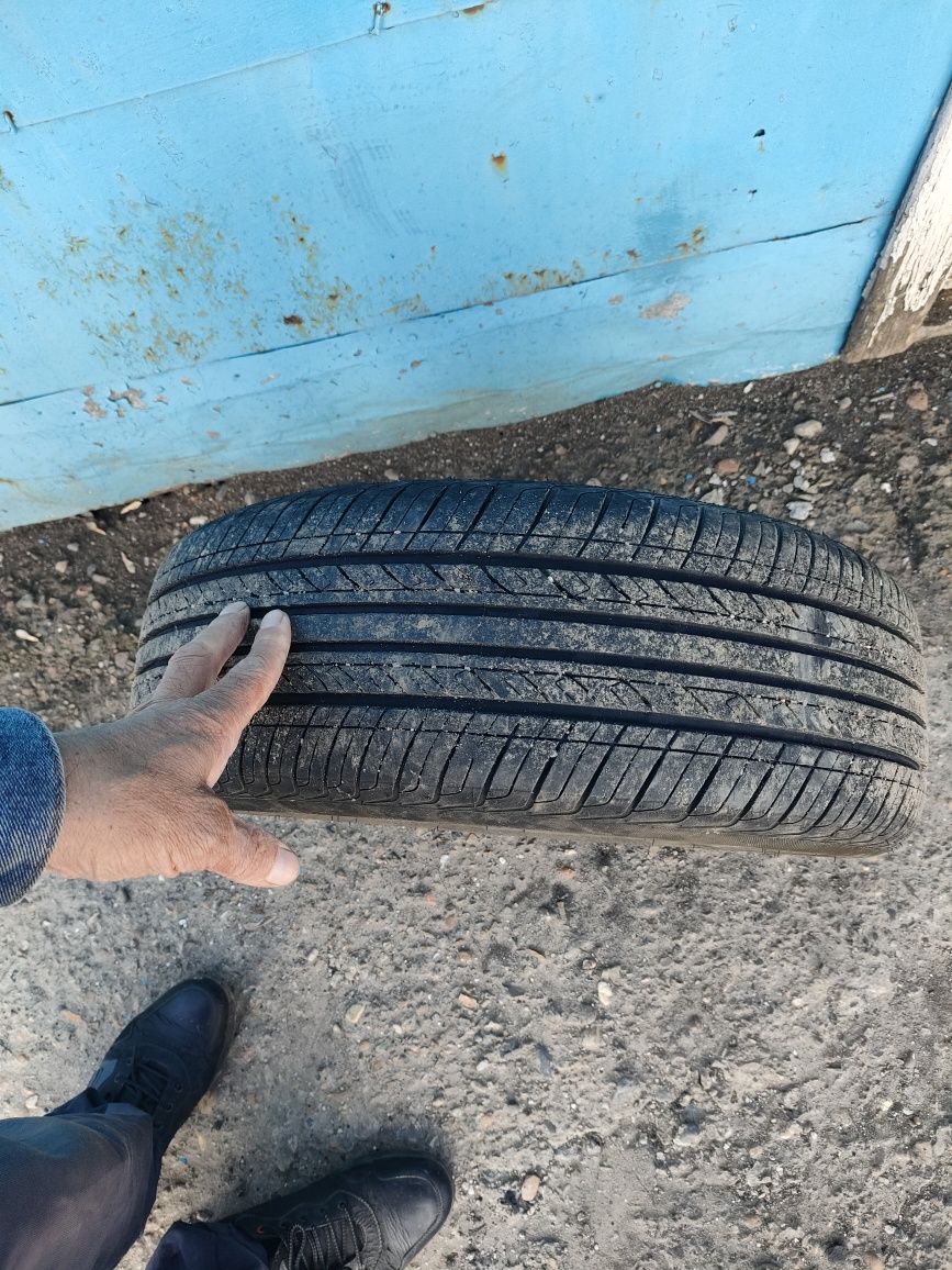 Продам летние шины на легковую машину.Количество -4 шт.