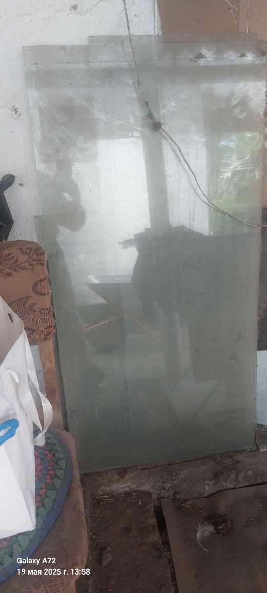 Продам стекла нарезанные